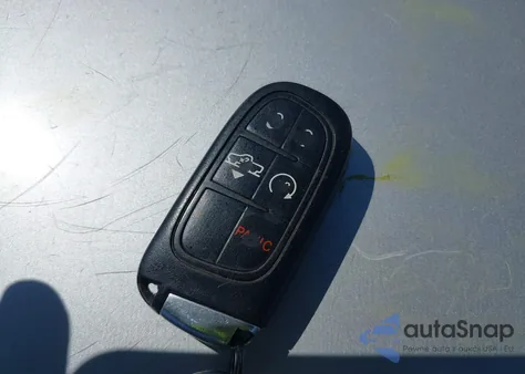 2015 Ram 1500 Laramie z USA, uszkodzony, nr VIN 1C6RR7NT1FS597527